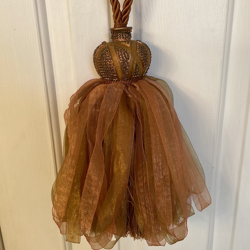 Oversized Bronze Vintage Tieback w/ Huge Bronze Tassel